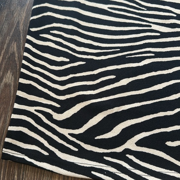 H&M Dress - Picture 3 of 5